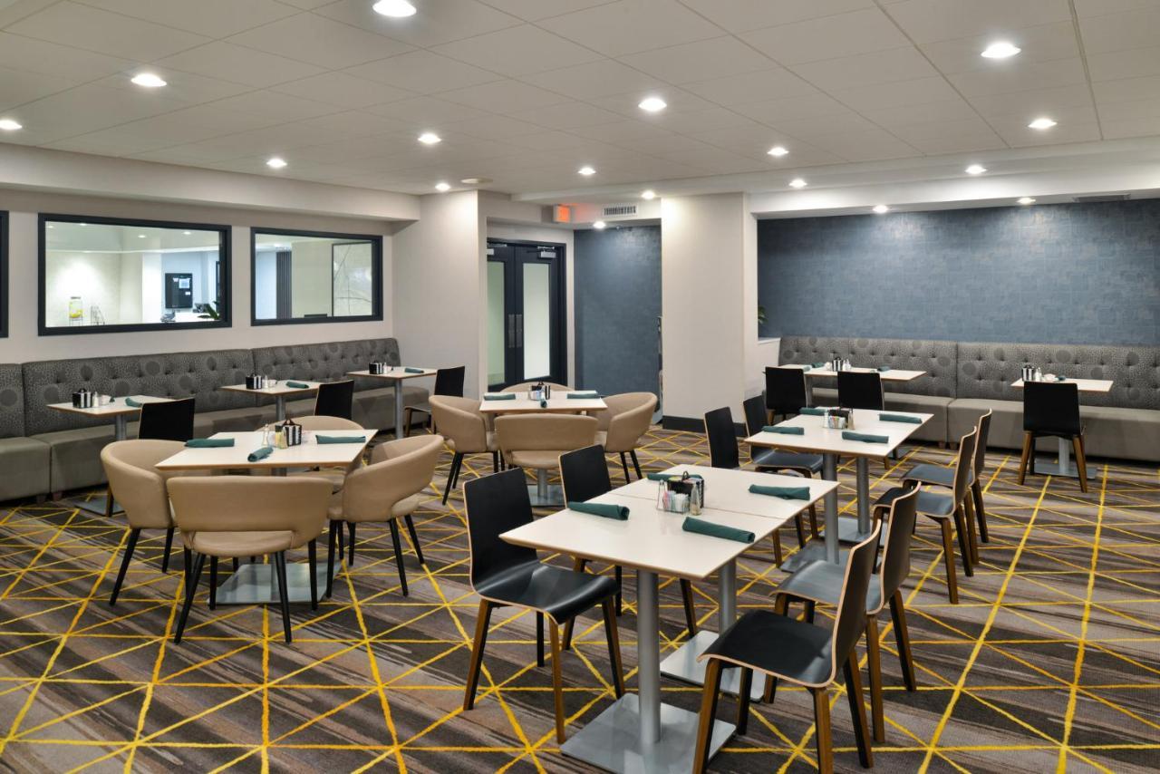 Holiday Inn Hotel & Suites Overland Park-Convention Center By Ihg Ngoại thất bức ảnh