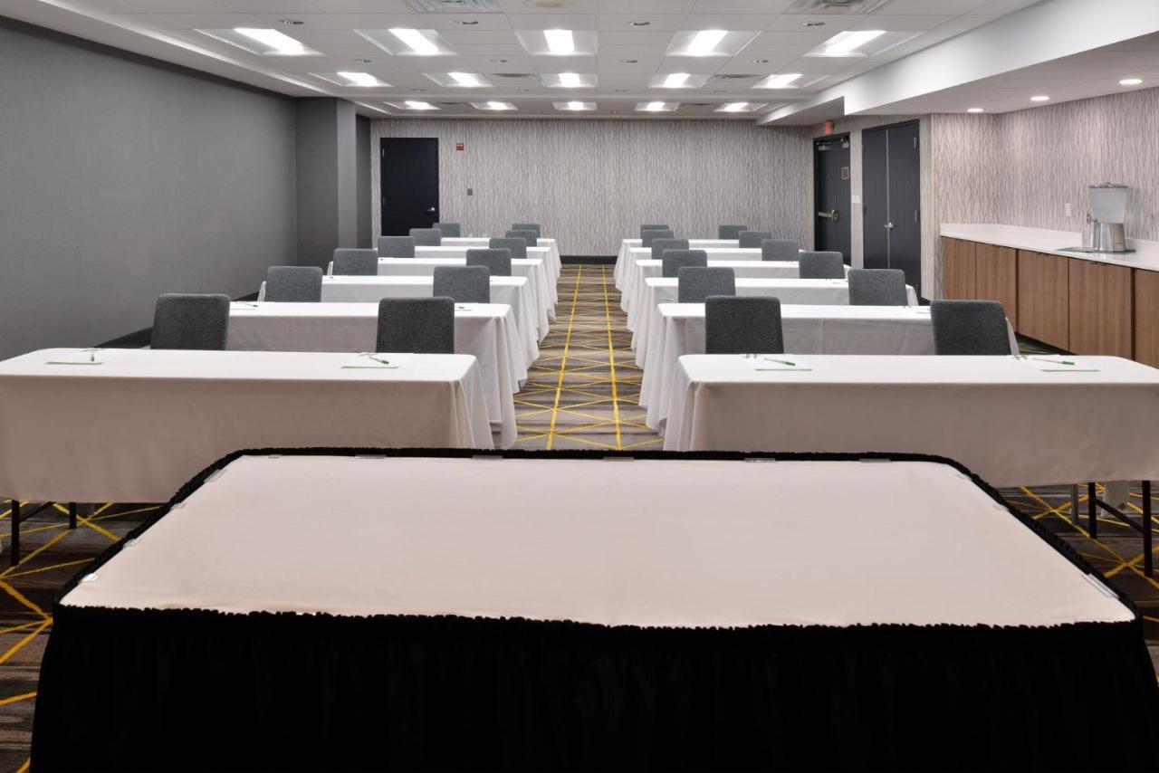Holiday Inn Hotel & Suites Overland Park-Convention Center By Ihg Ngoại thất bức ảnh