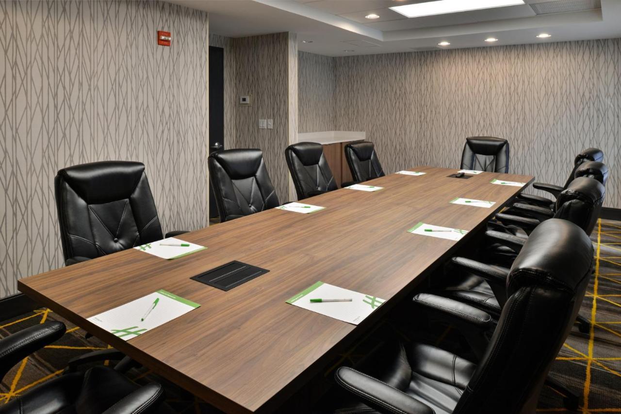 Holiday Inn Hotel & Suites Overland Park-Convention Center By Ihg Ngoại thất bức ảnh