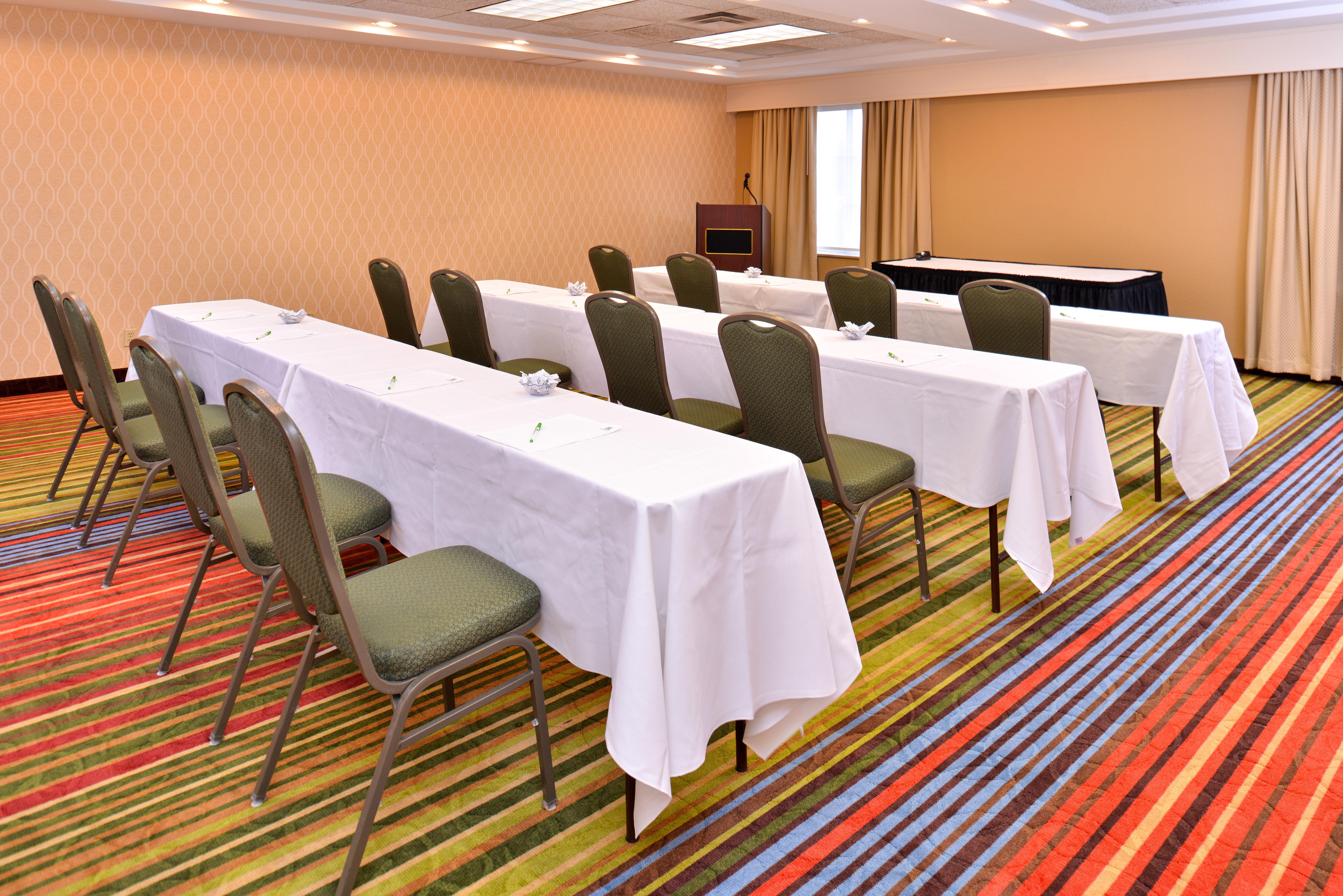 Holiday Inn Hotel & Suites Overland Park-Convention Center By Ihg Ngoại thất bức ảnh