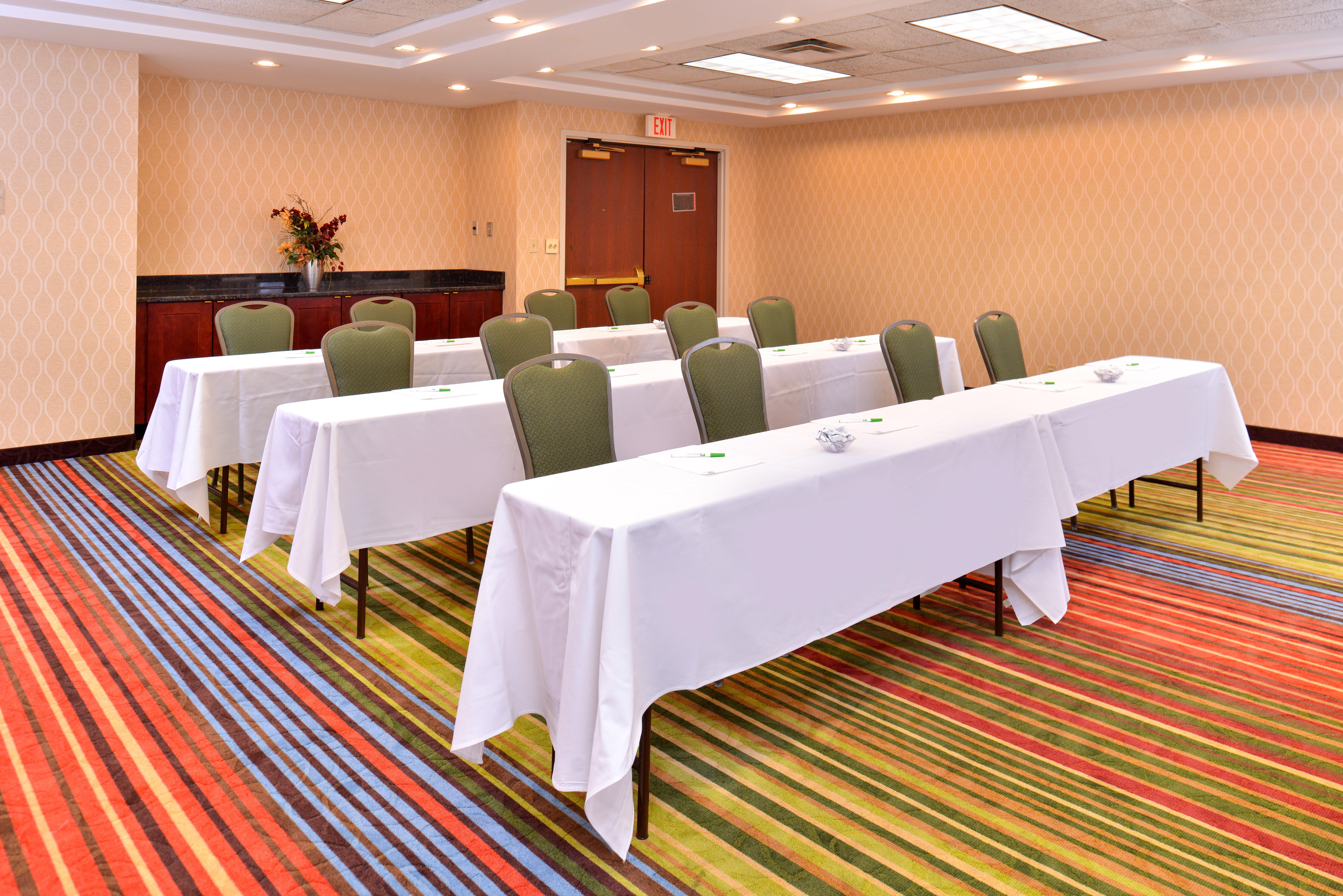 Holiday Inn Hotel & Suites Overland Park-Convention Center By Ihg Ngoại thất bức ảnh