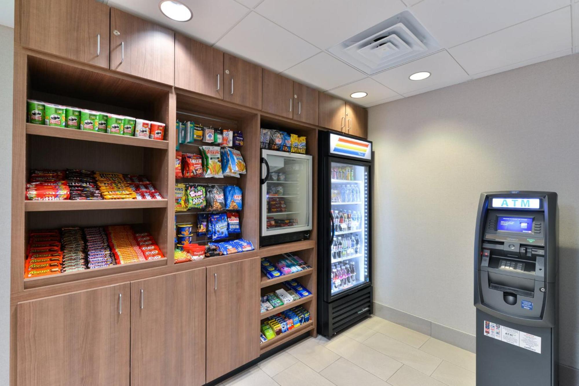 Holiday Inn Hotel & Suites Overland Park-Convention Center By Ihg Ngoại thất bức ảnh